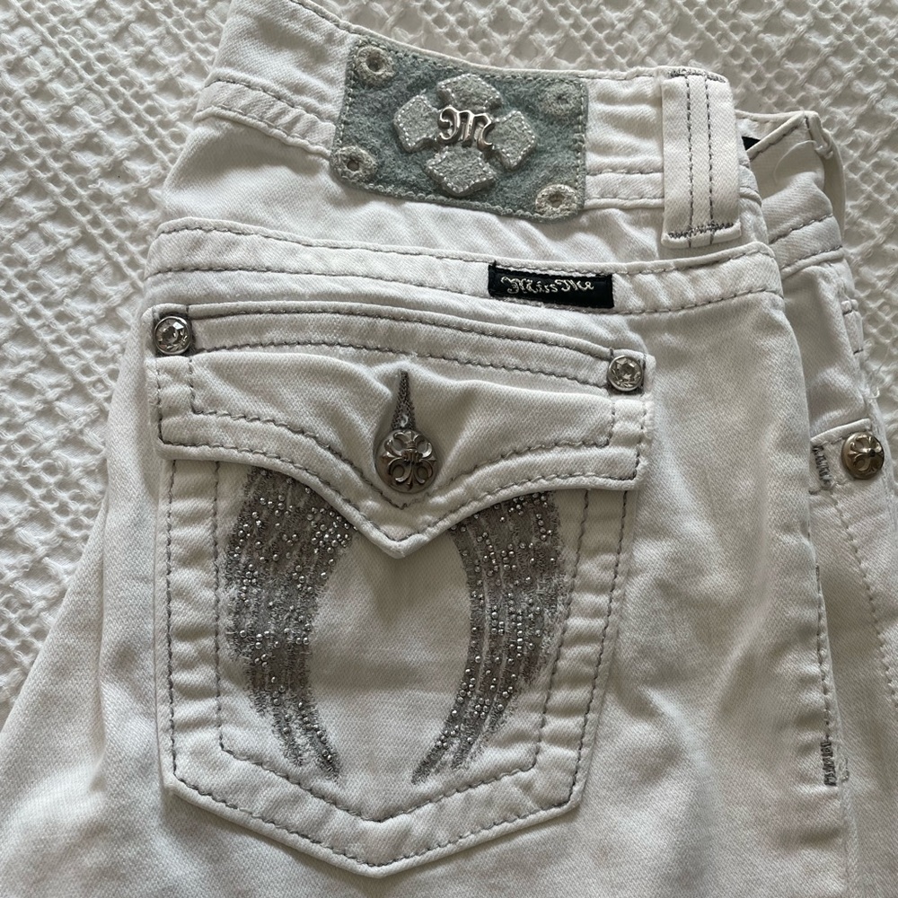 Miss Me Jeans in White Size 27